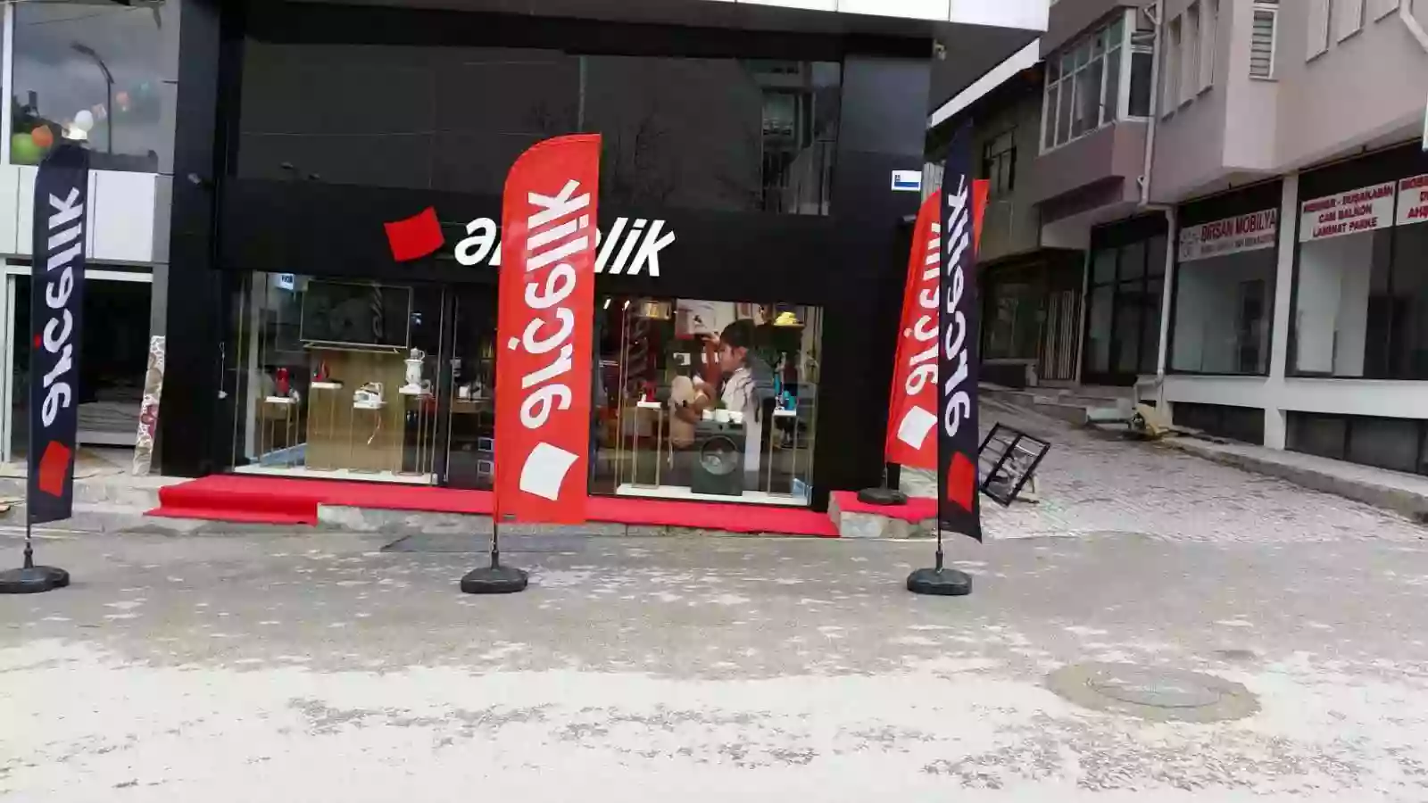 beyaz-esyaci-olta-bayragi